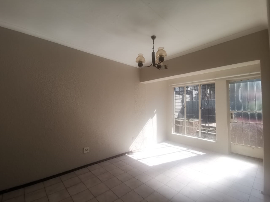 3 Bedroom Property for Sale in Lindhaven Gauteng