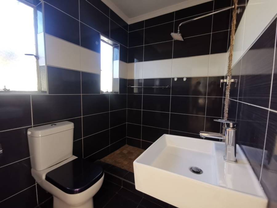 3 Bedroom Property for Sale in Lindhaven Gauteng