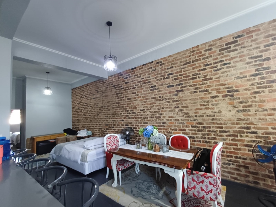 2 Bedroom Property for Sale in Braamfontein Gauteng