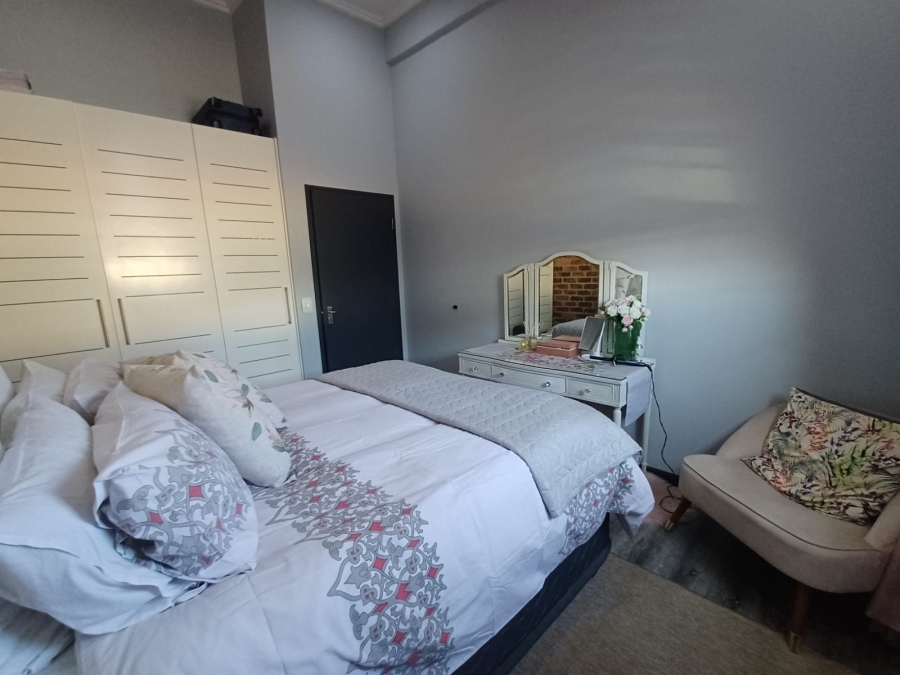 2 Bedroom Property for Sale in Braamfontein Gauteng
