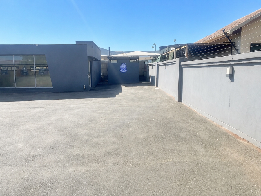 To Let Commercial Property for Rent in Croydon Gauteng