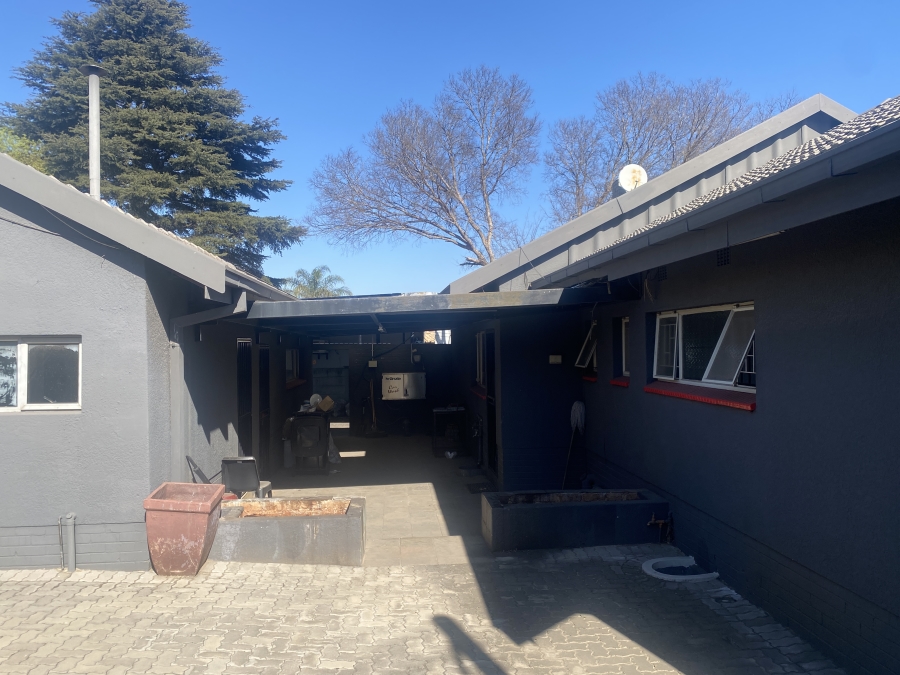 To Let Commercial Property for Rent in Croydon Gauteng
