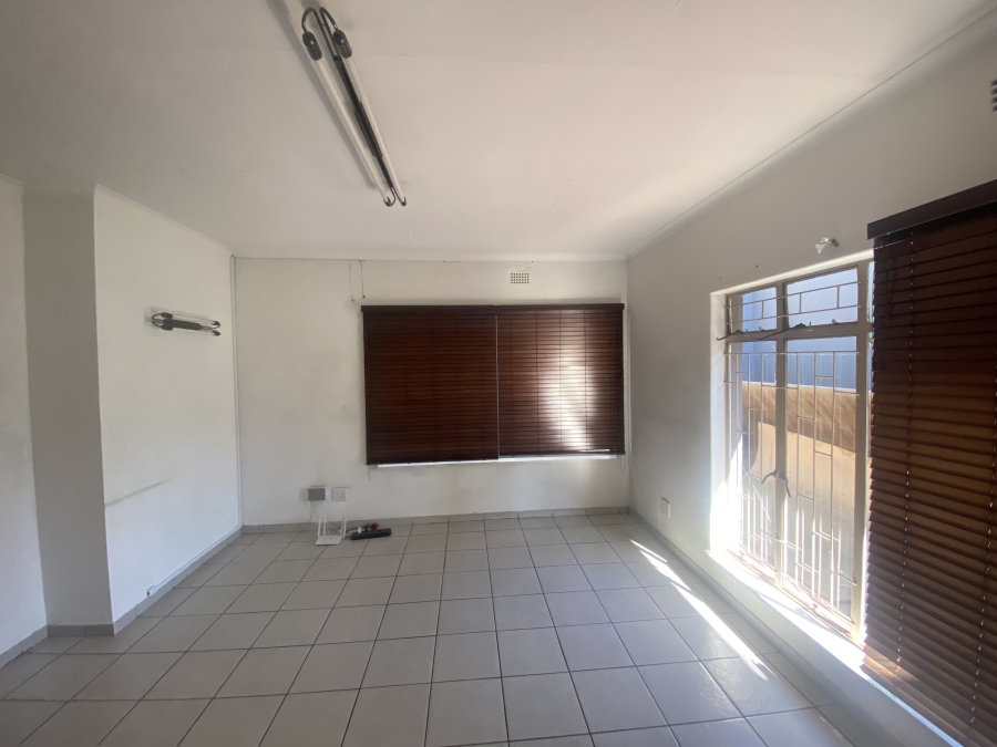 To Let Commercial Property for Rent in Croydon Gauteng