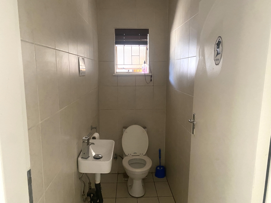 To Let Commercial Property for Rent in Croydon Gauteng