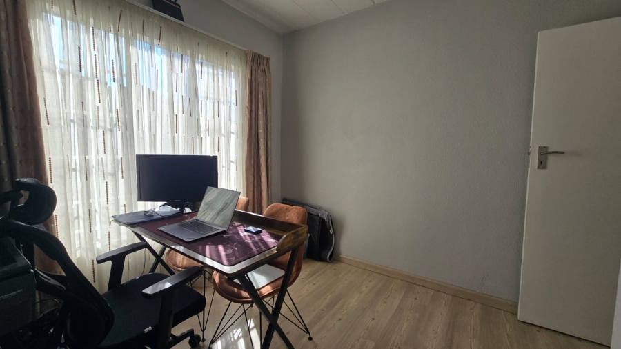 2 Bedroom Property for Sale in Eden Glen Gauteng
