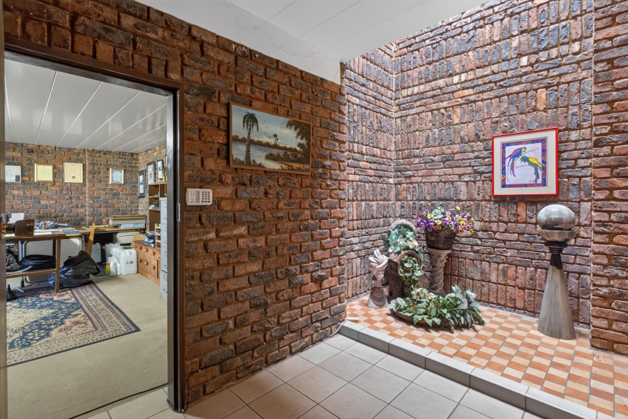 3 Bedroom Property for Sale in East Lynne Gauteng
