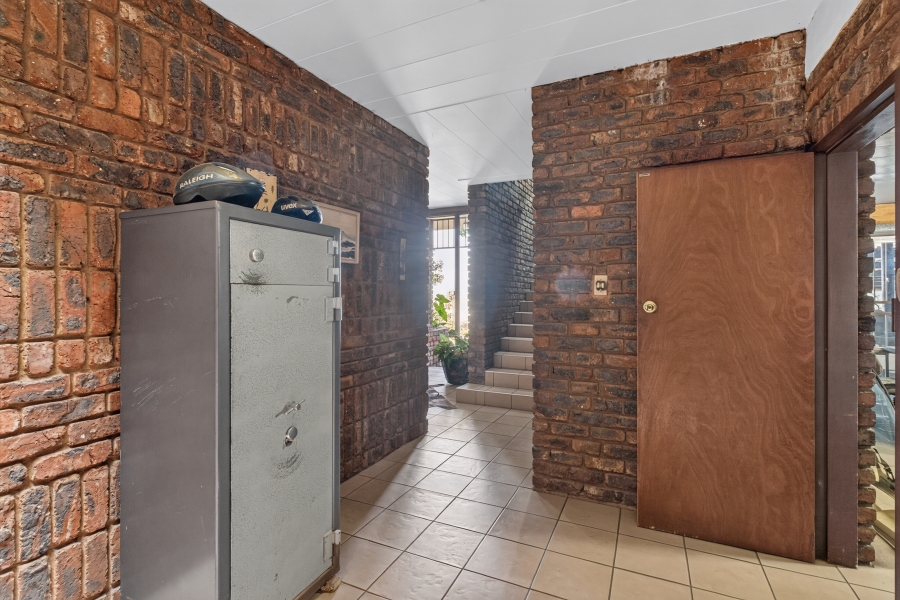 3 Bedroom Property for Sale in East Lynne Gauteng