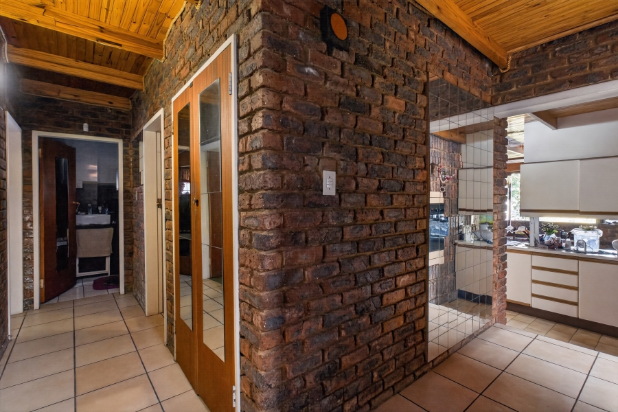 3 Bedroom Property for Sale in East Lynne Gauteng