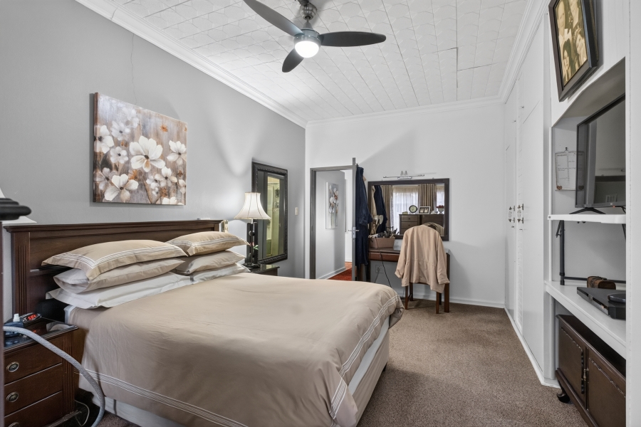 5 Bedroom Property for Sale in Waverley Gauteng