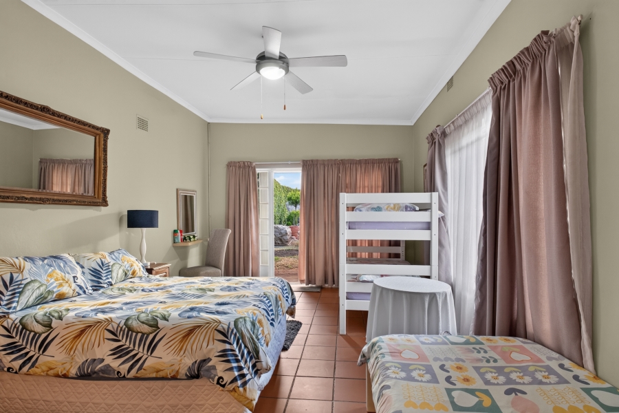 5 Bedroom Property for Sale in Waverley Gauteng