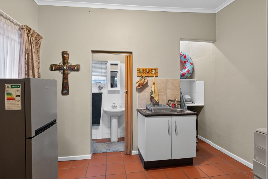 5 Bedroom Property for Sale in Waverley Gauteng