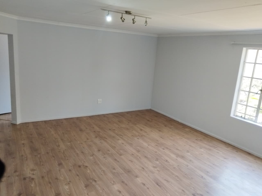 To Let 2 Bedroom Property for Rent in Helderkruin Gauteng