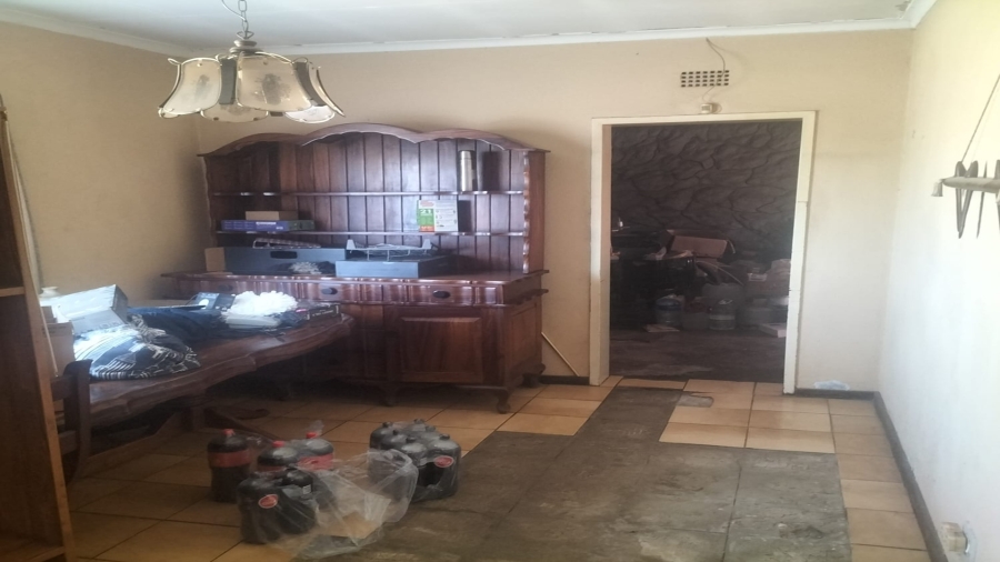 4 Bedroom Property for Sale in Theoville Gauteng