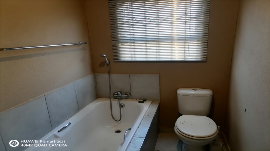 3 Bedroom Property for Sale in Vanderbijlpark CE 7 Gauteng