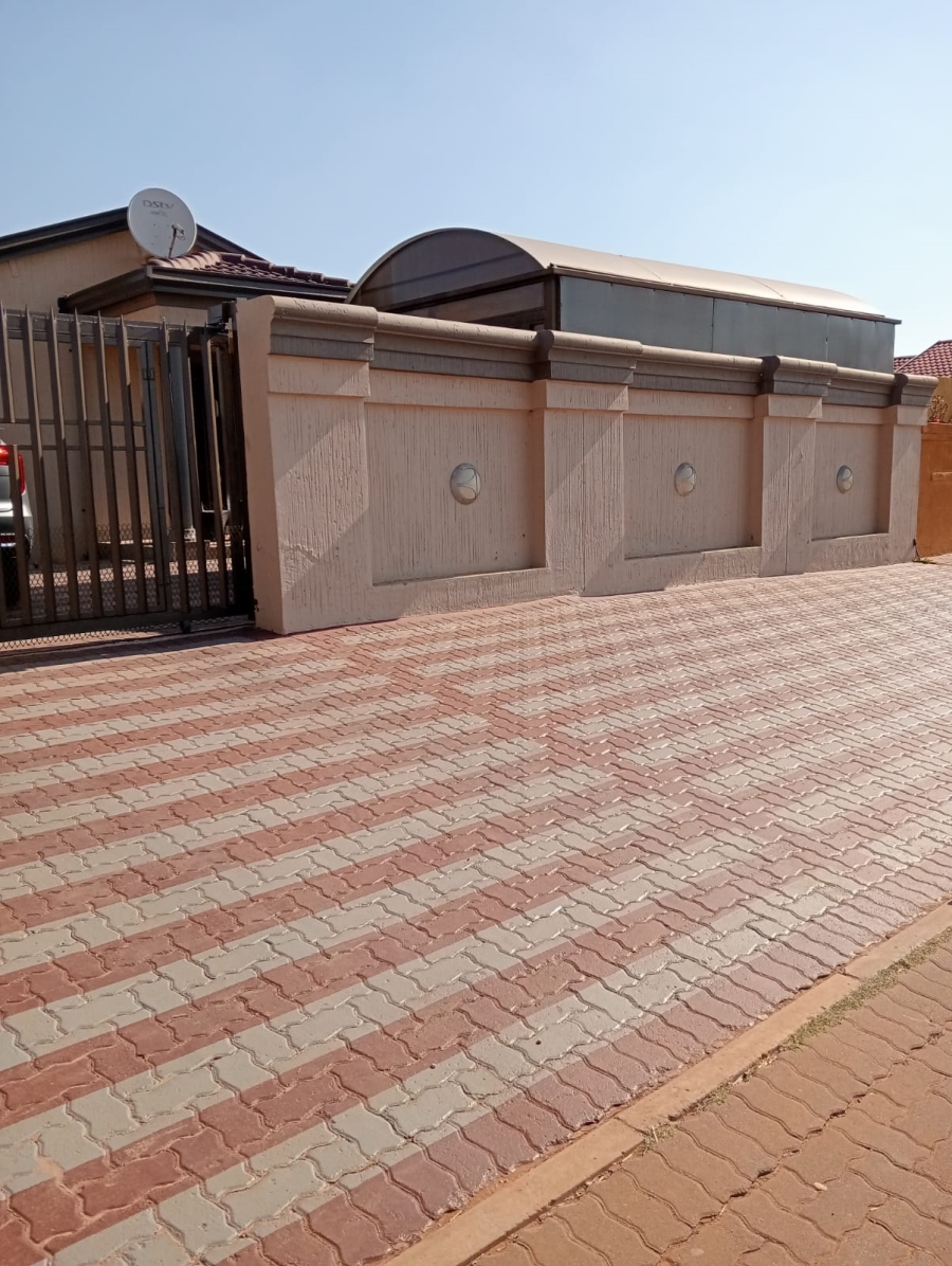 2 Bedroom Property for Sale in Sebokeng Zone 11 Gauteng
