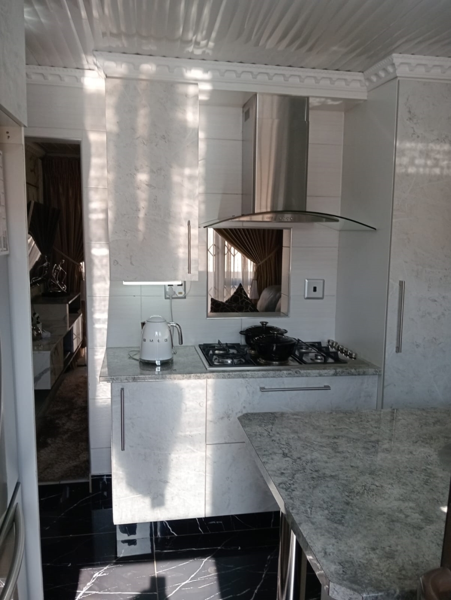 2 Bedroom Property for Sale in Sebokeng Zone 11 Gauteng