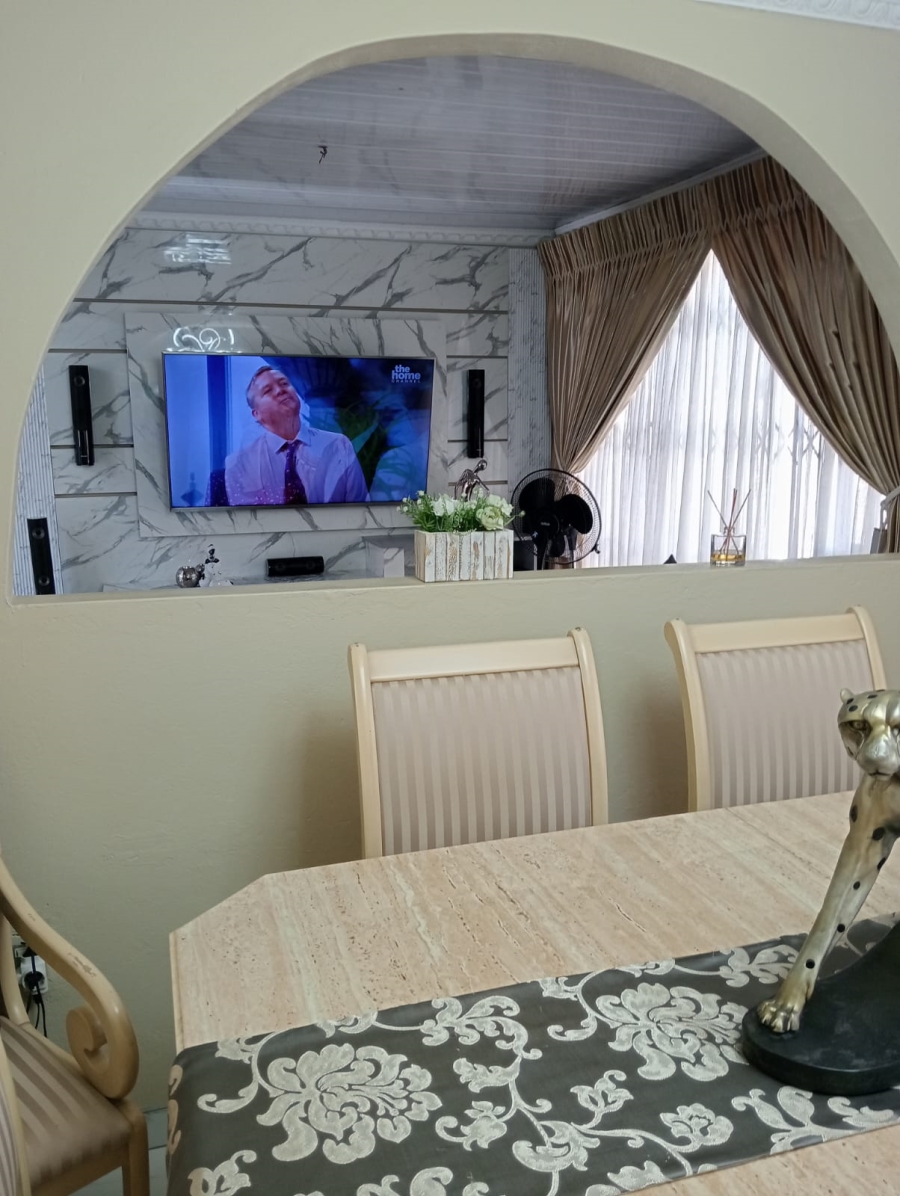 2 Bedroom Property for Sale in Sebokeng Zone 11 Gauteng