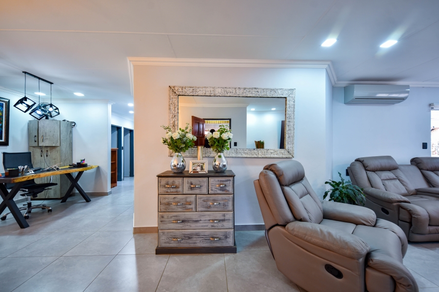 4 Bedroom Property for Sale in Equestria Gauteng