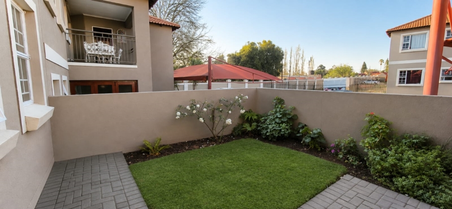 2 Bedroom Property for Sale in Cloverdene Gauteng