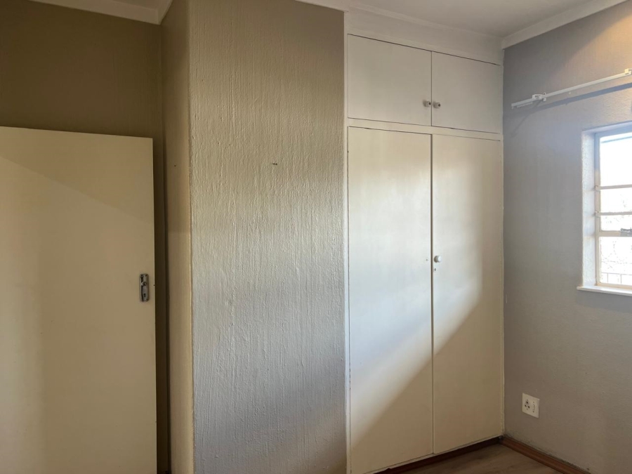 To Let 2 Bedroom Property for Rent in Woodmead Gauteng