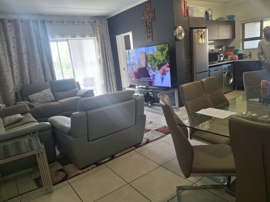 To Let 3 Bedroom Property for Rent in Modderfontein Gauteng