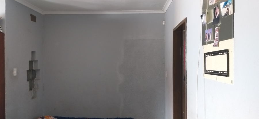 5 Bedroom Property for Sale in Crystal Park Gauteng