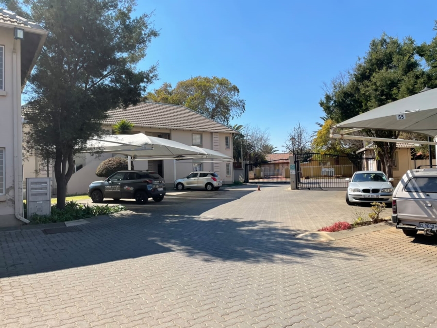 1 Bedroom Property for Sale in Klippoortje Gauteng