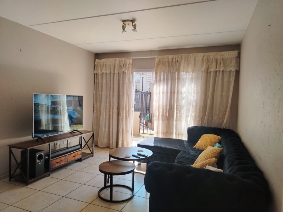 1 Bedroom Property for Sale in Klippoortje Gauteng