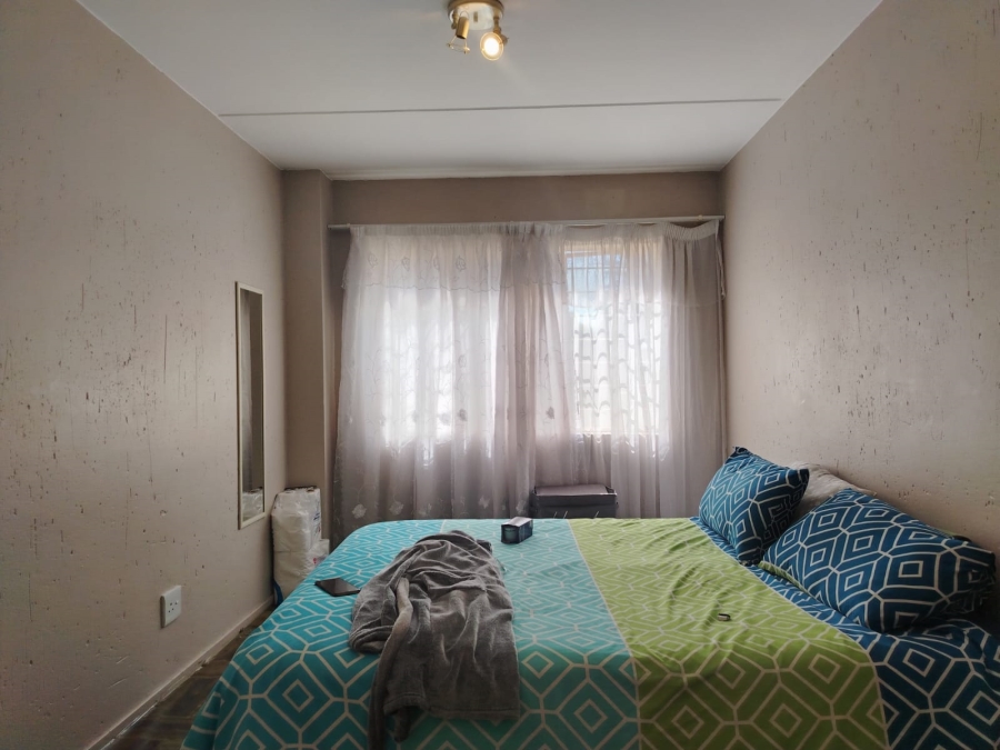 1 Bedroom Property for Sale in Klippoortje Gauteng