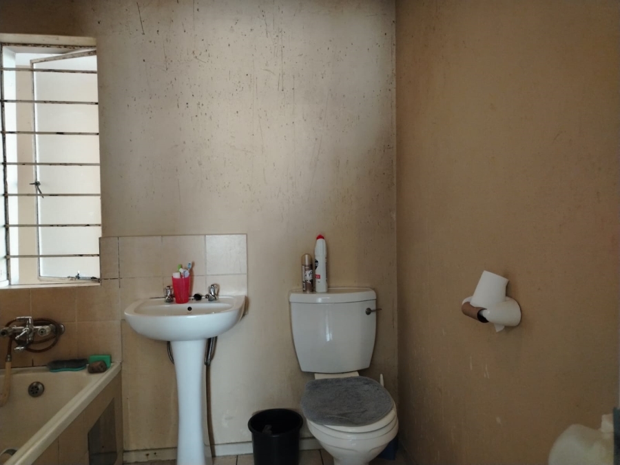 1 Bedroom Property for Sale in Klippoortje Gauteng