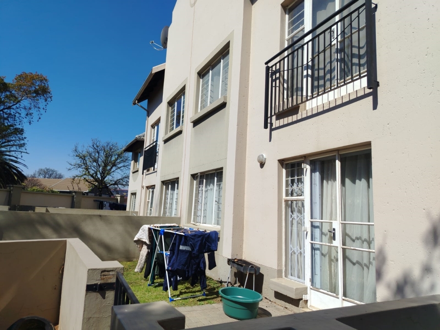 1 Bedroom Property for Sale in Klippoortje Gauteng