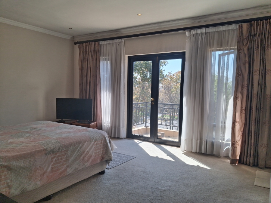 4 Bedroom Property for Sale in Greenstone Hill Gauteng