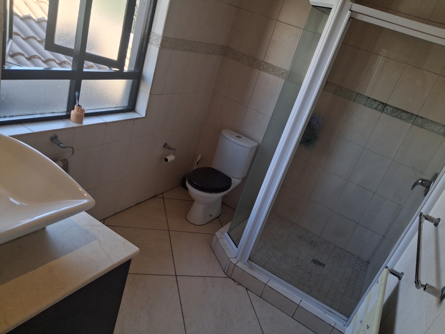 4 Bedroom Property for Sale in Greenstone Hill Gauteng