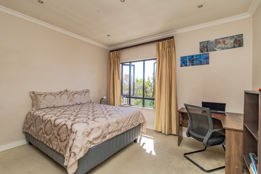 4 Bedroom Property for Sale in Greenstone Hill Gauteng
