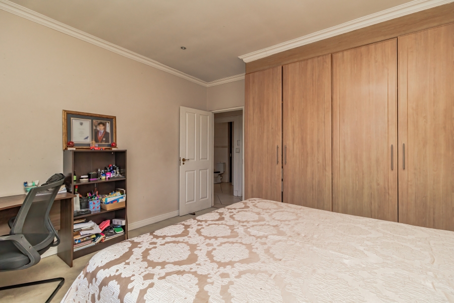 4 Bedroom Property for Sale in Greenstone Hill Gauteng