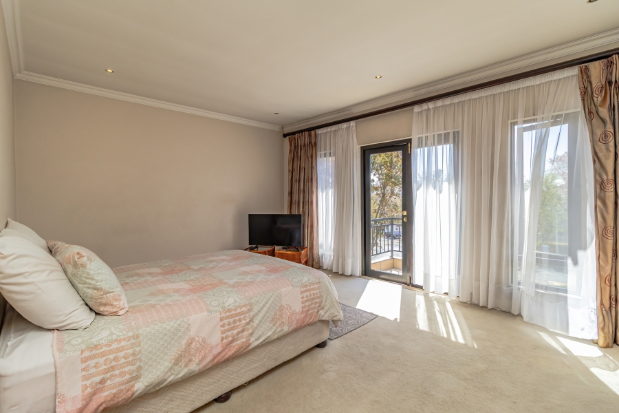 4 Bedroom Property for Sale in Greenstone Hill Gauteng
