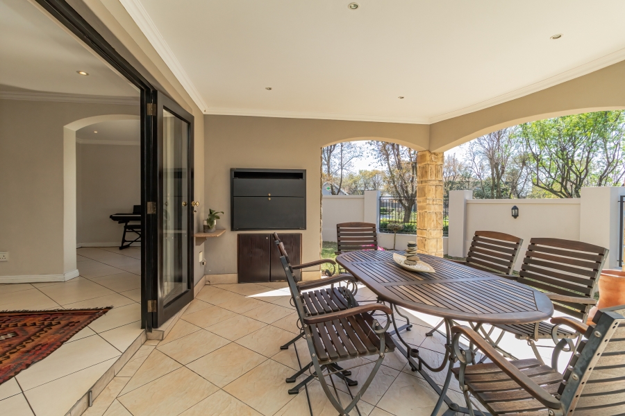 4 Bedroom Property for Sale in Greenstone Hill Gauteng