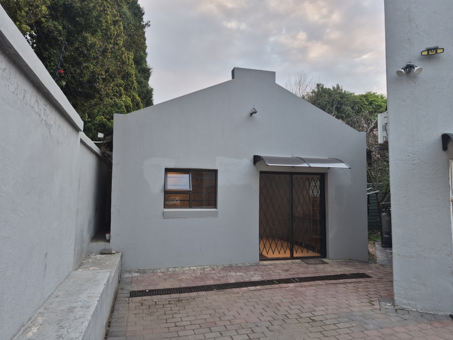 1 Bedroom Property for Sale in Corlett Gardens Gauteng