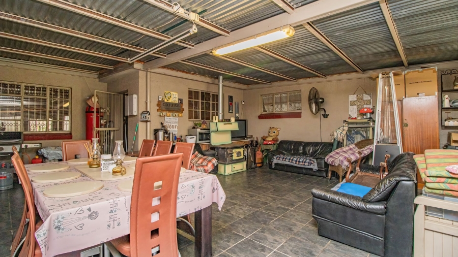 3 Bedroom Property for Sale in Elandsfontein Gauteng