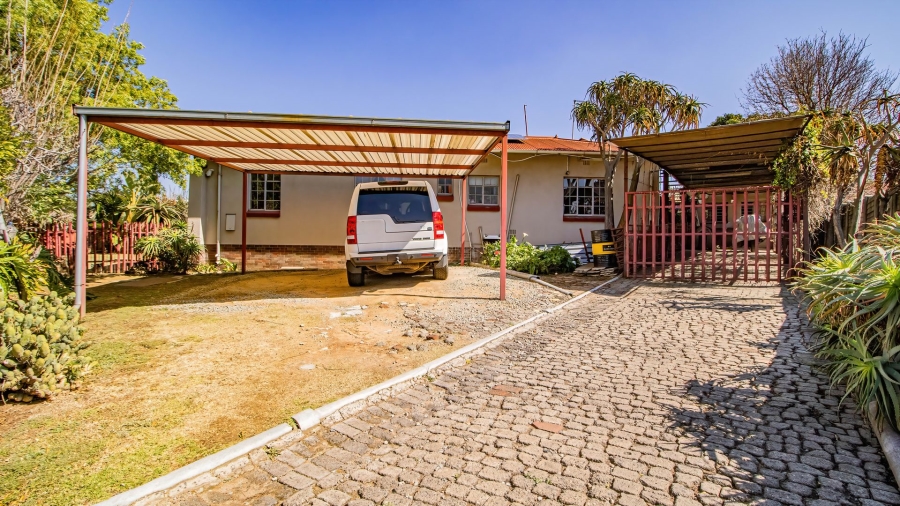 3 Bedroom Property for Sale in Elandsfontein Gauteng
