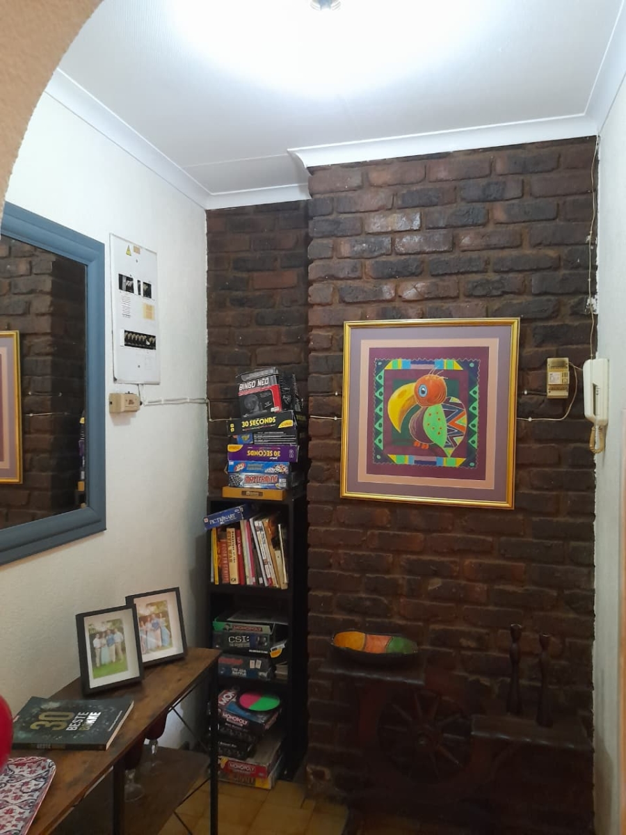 4 Bedroom Property for Sale in Petersfield Gauteng