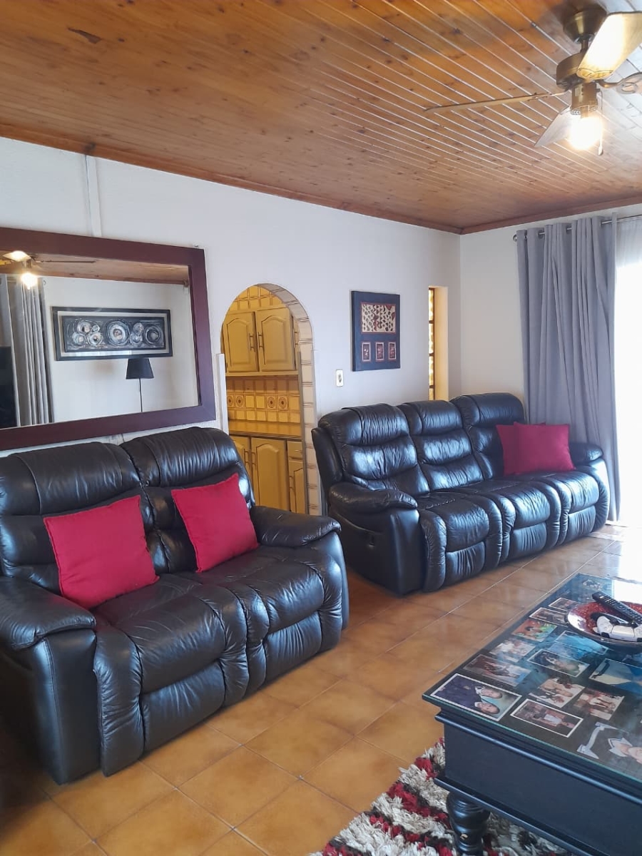 4 Bedroom Property for Sale in Petersfield Gauteng