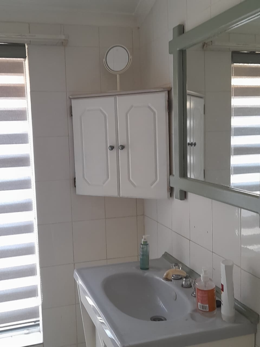 4 Bedroom Property for Sale in Petersfield Gauteng