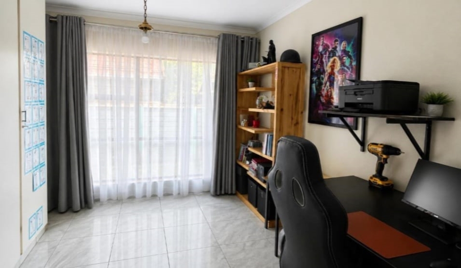 4 Bedroom Property for Sale in Petersfield Gauteng