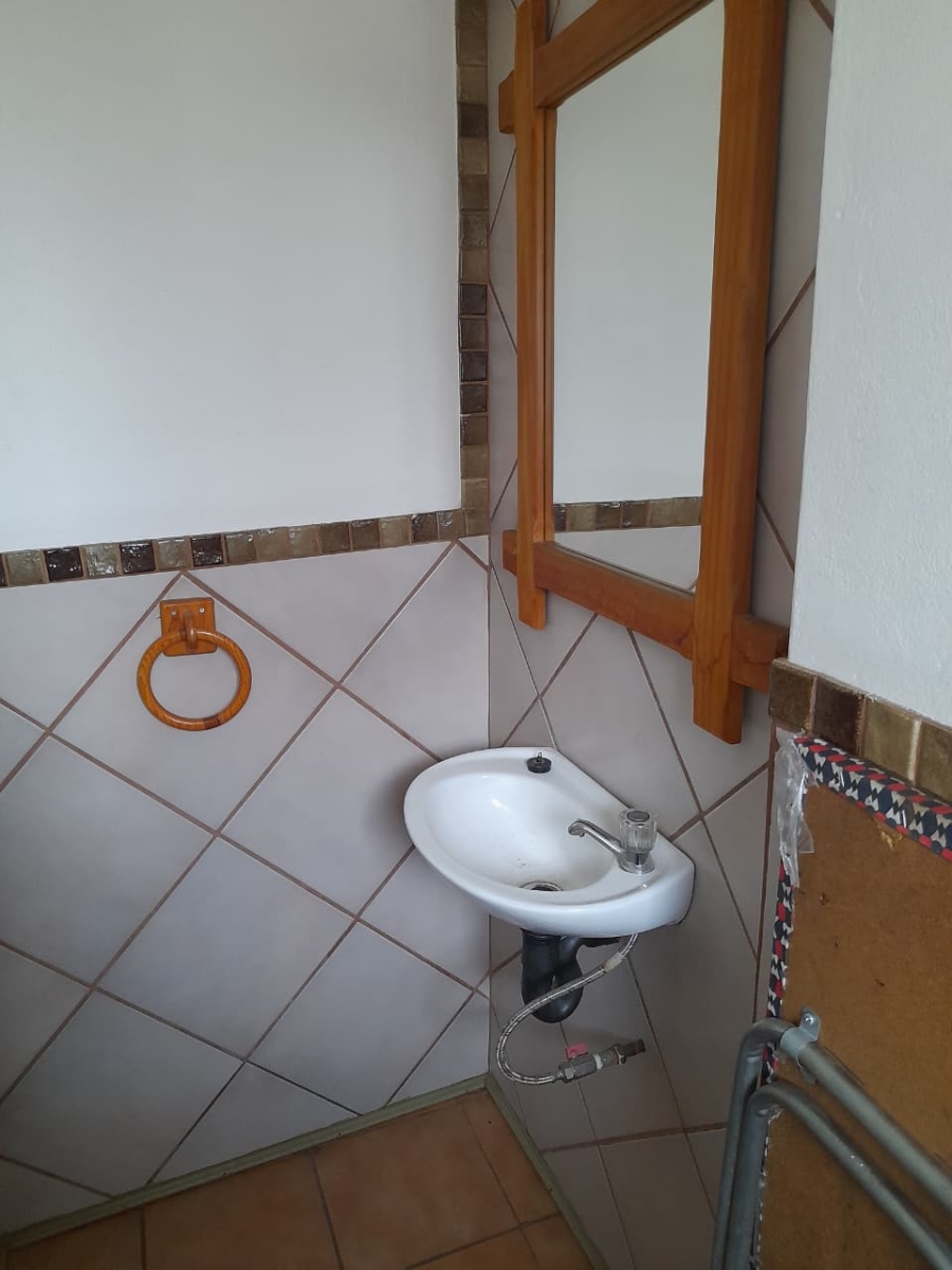4 Bedroom Property for Sale in Petersfield Gauteng
