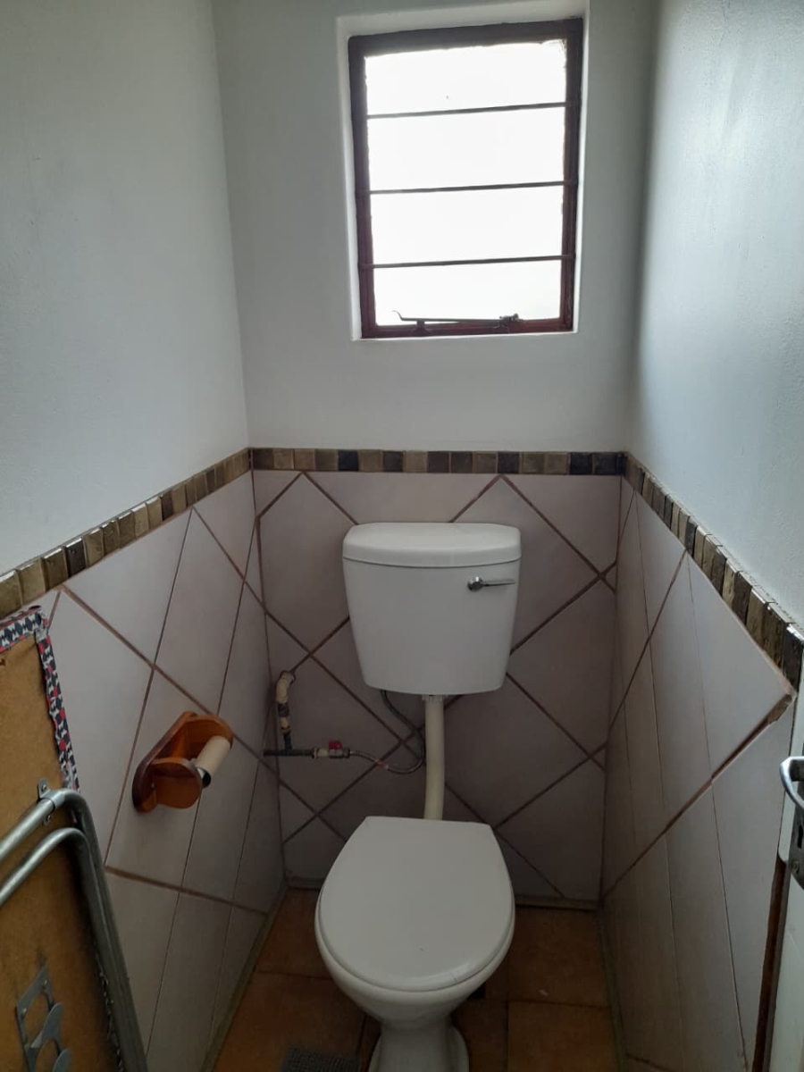 4 Bedroom Property for Sale in Petersfield Gauteng