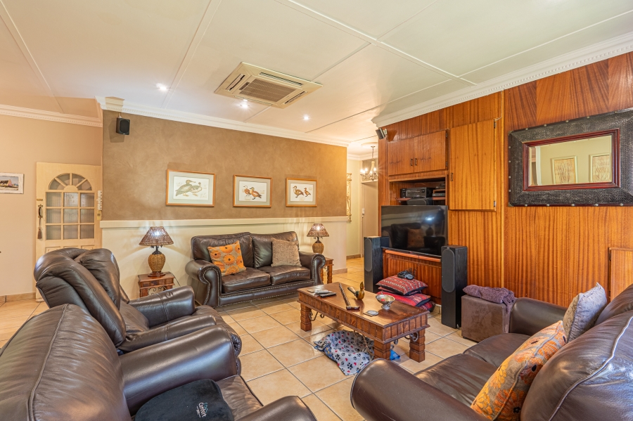 4 Bedroom Property for Sale in Meyerspark Gauteng