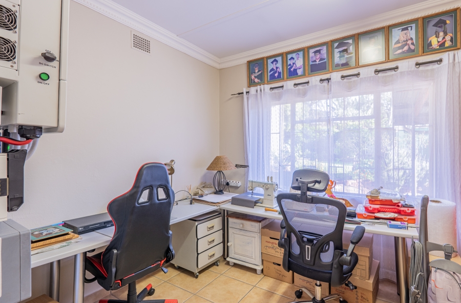 4 Bedroom Property for Sale in Meyerspark Gauteng