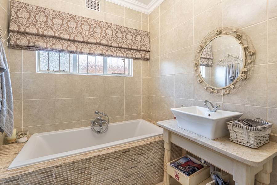 4 Bedroom Property for Sale in Meyerspark Gauteng