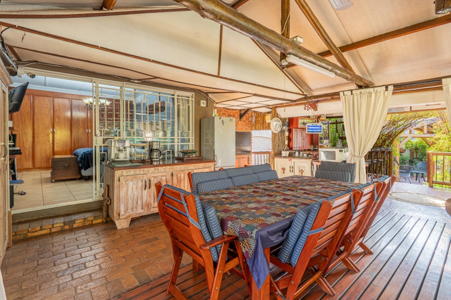 4 Bedroom Property for Sale in Meyerspark Gauteng